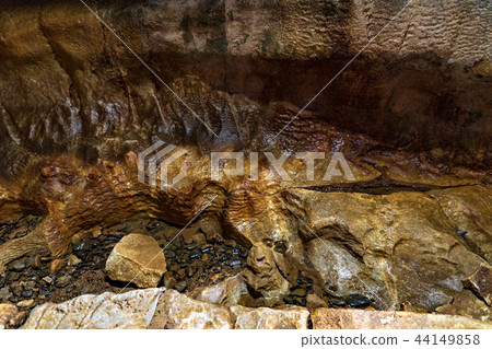 Hiraodai Thousand Buddha Buddha Cave [Kitakyushu City, Fukuoka Prefecture] 44149858