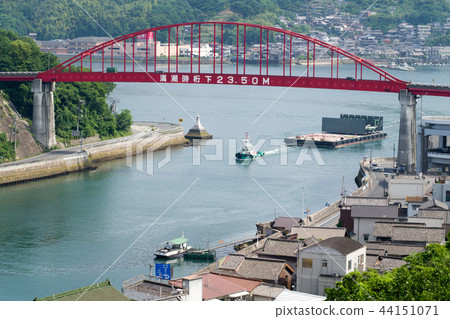 船和瀨戶大橋穿過Ototo的瀨戶 44151071