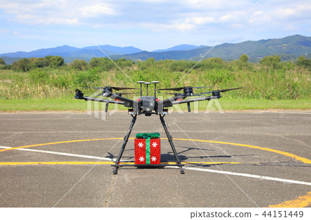 無人機_禮品盒(禮品盒)送貨 無人機_禮品盒(禮品盒)送貨 44151449