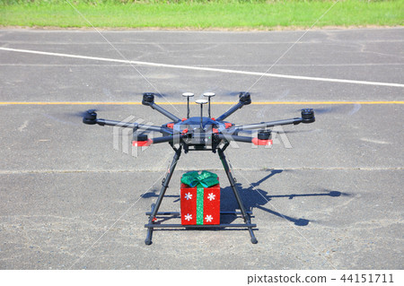 無人機_禮品盒(禮品盒)送貨 無人機_禮品盒(禮品盒)送貨 44151711