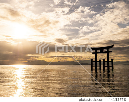 Sunrise in Shiga Prefecture, Lake Biwa, Shirasu Shrine 44153758