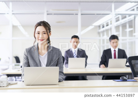 Business woman 44153897