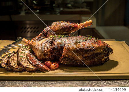 Carving Lamb 44154699