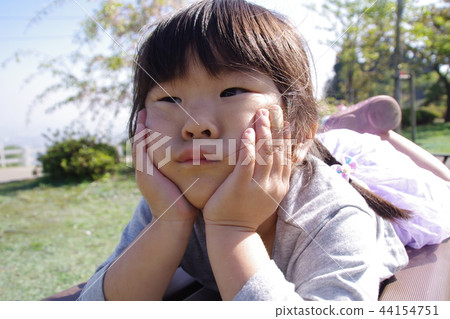 臉頰甘蔗女孩 臉頰甘蔗女孩 44154751