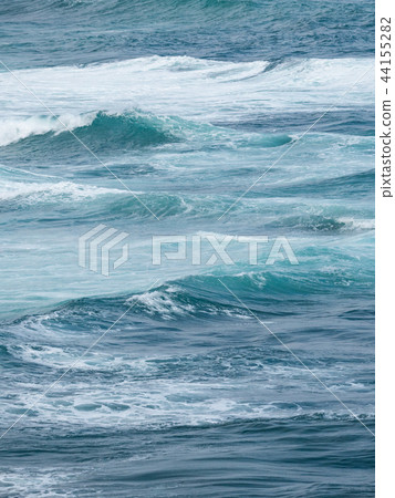 Miyazaki Prefecture, waves of the Pacific Ocean on the Nichinan coast Miyazaki Prefecture, waves of the Pacific Ocean on the Nichinan coast 44155282