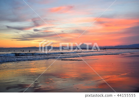 富士山在Kageuma海岸的日落染色 44155555