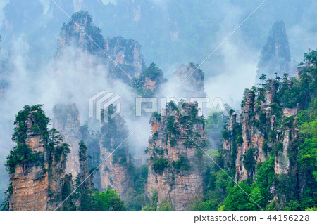 Zhangjiajie mountains, China 44156228