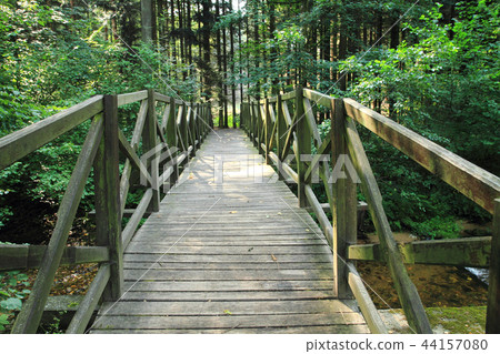 old wooden bridge 44157080