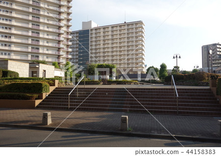 Apartment complex Apartment complex 44158383