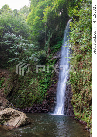 Yoro no Waterfall 44159329