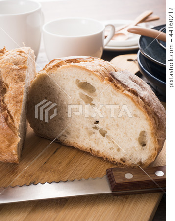 Whole-grain bread Whole-grain bread 44160212