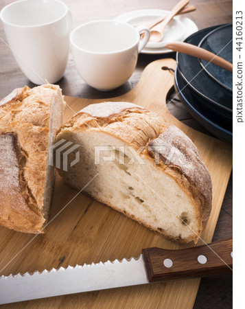 Whole-grain bread 44160213