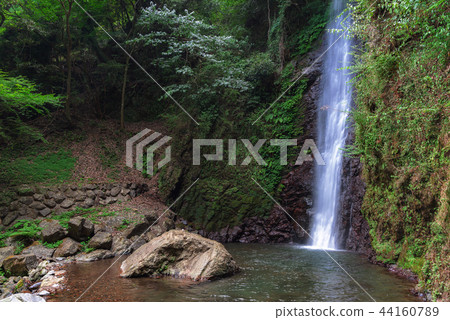 Yoro no Waterfall 44160789