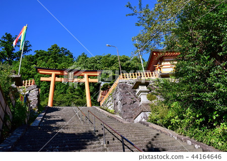Kumano Nachi Taisha Nino Torii＆走近石階（和歌山縣東郡郡Nachi Katsuura-cho） 44164646