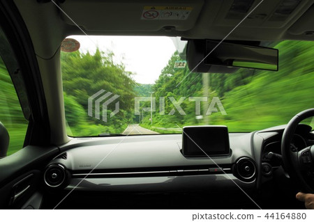 駕駛山路流動的風景 駕駛山路流動的風景 44164880