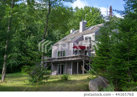House by the Indian lake in upstate NY (USA) 44165768