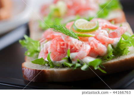 Sandwich with shrimps Sandwich with shrimps 44166763