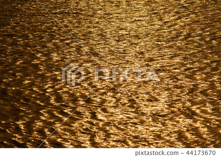 Shining water surface Shining water surface 44173670