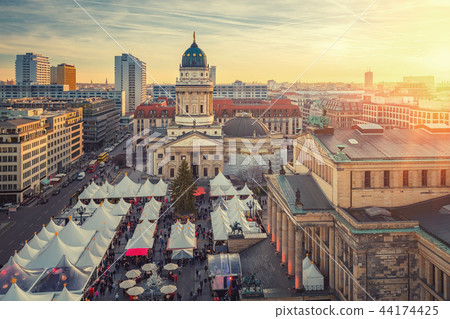Christmas market in Berlin 44174425