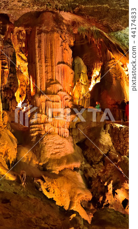 Post Inna cave Post Inna cave 44174833