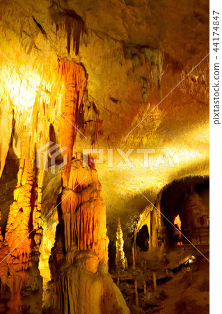 Post Inna cave Post Inna cave 44174847