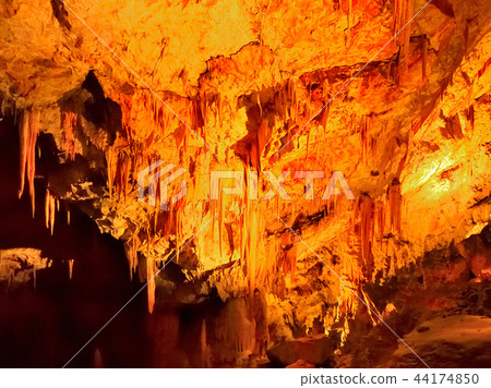 Post Inna cave Post Inna cave 44174850