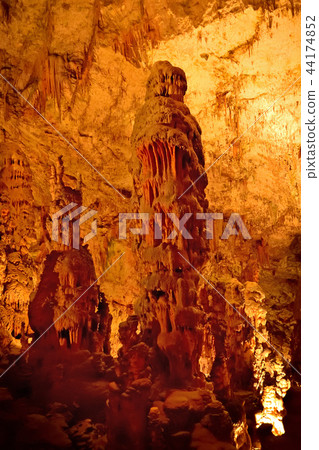 Post Inna cave Post Inna cave 44174852