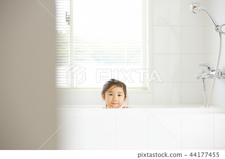 Girl in the bathroom 44177455