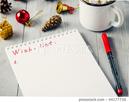 Christmas gifts shopping planning list 44177738