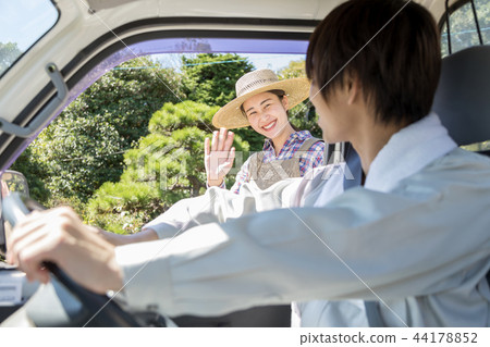 Country life   44178852