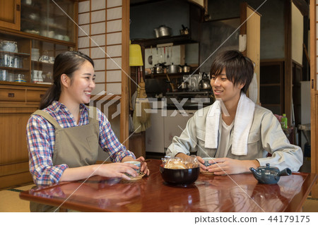 Country life Country life 44179175