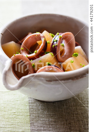 蘿蔔蘿蔔 44179201
