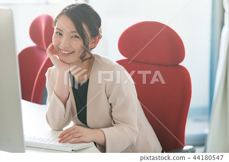 Business Woman Young Japanese Woman In Office Business Woman Young Japanese Woman In Office 44180547
