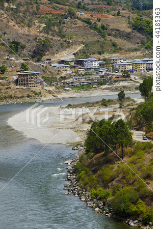 View of a river. On the way to Dzong. Punakha 44185363