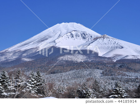 Snow scene of Mizugazuka and Mt. Fuji-4451 44185914