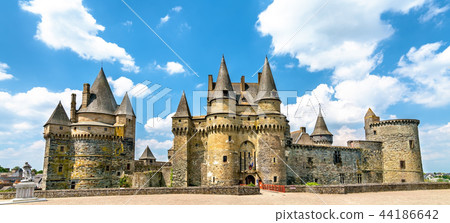 The Chateau de Vitre, a medieval castle in Brittany, France The Chateau de Vitre, a medieval castle in Brittany, France 44186642