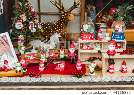 聖誕節窗口安排 44186883