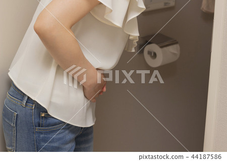 stomach ache   44187586