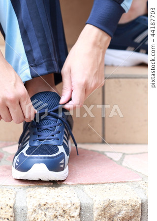 運動鞋(澤西運動鞋運動鞋訓練跑步男性不露面的人) 運動鞋(澤西運動鞋運動鞋訓練跑步男性不露面的人) 44187703