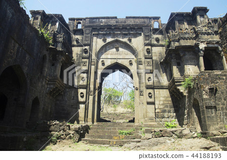 Shahnur  or Mahakali gate, Narnala fort, Akola 44188193