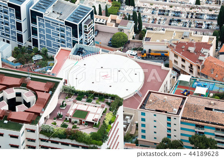 Helicopter Landing Pad on a Hospital Building Helicopter Landing Pad on a Hospital Building 44189628
