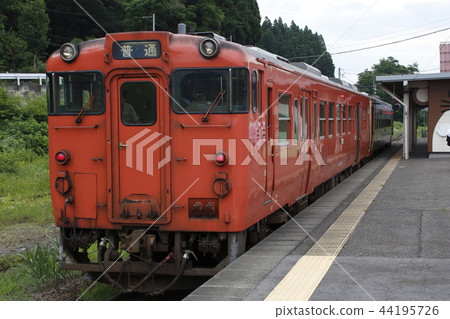 Yuetsu West Line Kiha 47 (Tokyo metropolitan area color) Yuetsu West Line Kiha 47 (Tokyo metropolitan area color) 44195726