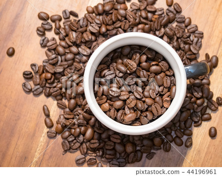 Coffee beans 44196961