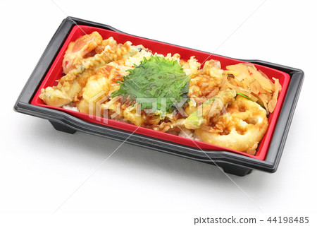 Maruko和五顏六色的蔬菜的Tensue 44198485