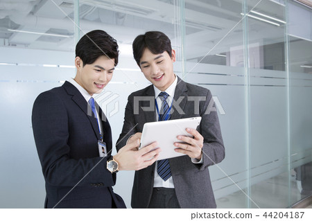 A day of young businessman in the office 082 44204187