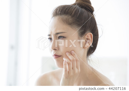 Beauty image 44207116