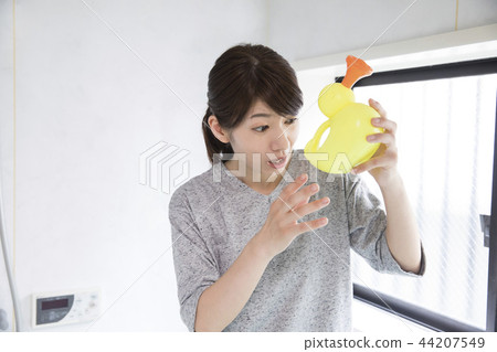 Mold of bathroom cleaning, toy 44207549