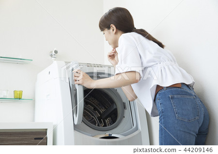 Washing machine breakdown 44209146