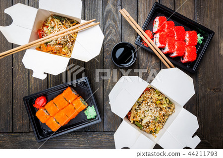 Wok noodles Udon and rice Wok noodles Udon and rice 44211793