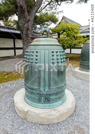 Nijo Castle 44215409